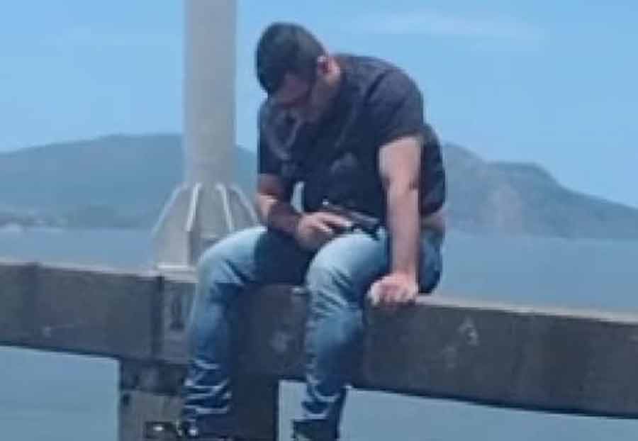 Por causa de homem armado, Ponte Rio-Niterói é interditada nos dois sentidos. Foto: Reprodução Twitter