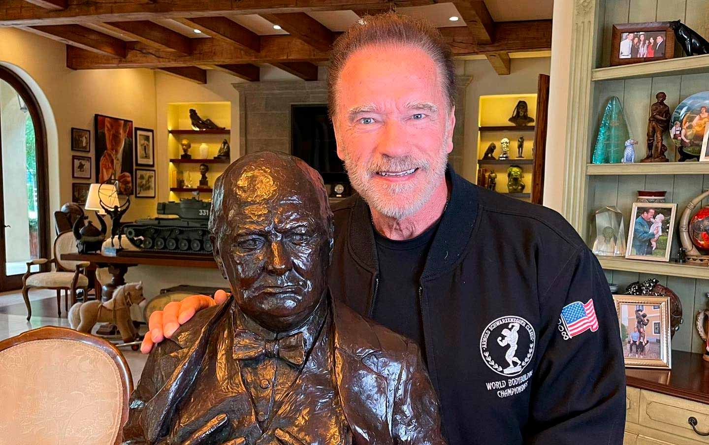 Arnold Schwarzenegger se envolve em acidente de carro em Los Angeles. Foto: Reprodução Instagram
