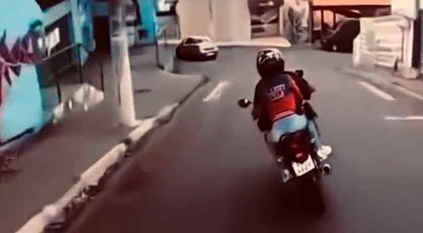 Perseguição de moto espetacular viraliza nas redes
