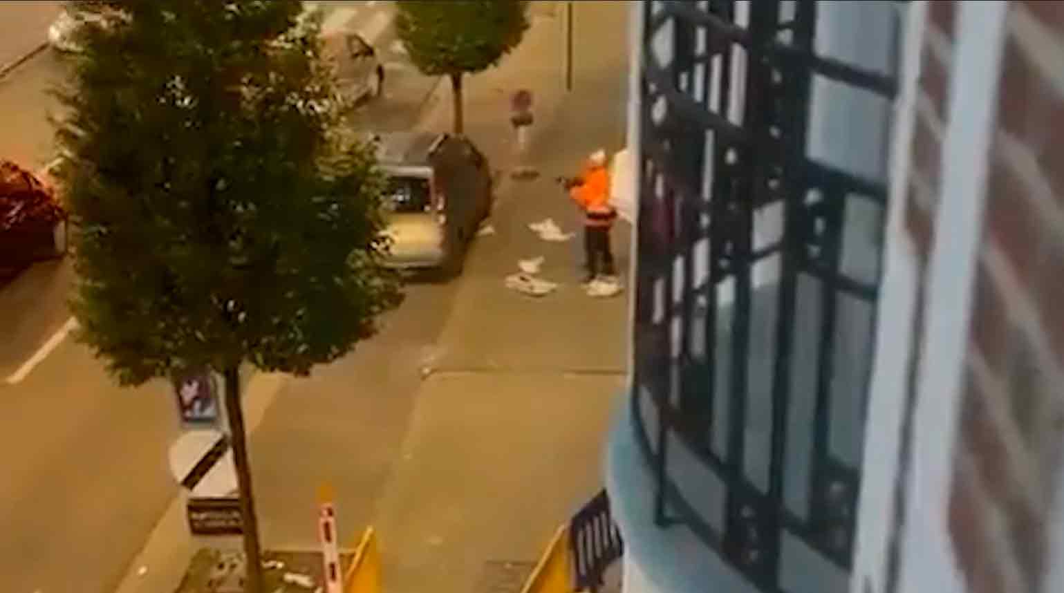 视频显示恐怖分子准备在比利时布鲁塞尔发动袭击的开端