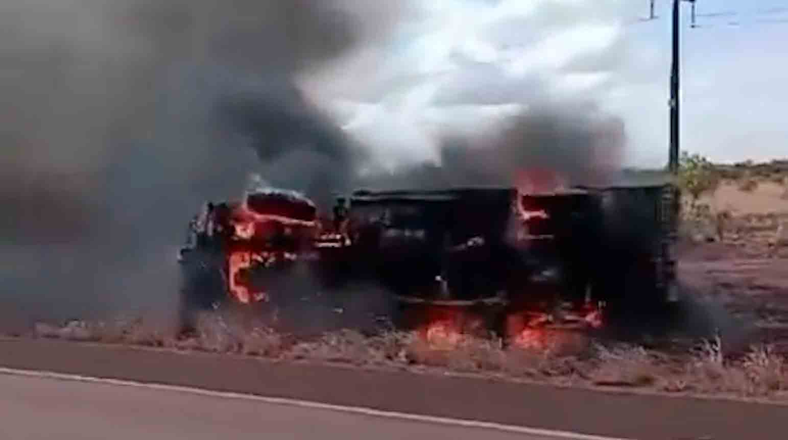 Video: Militaire vrachtwagen explodeert op snelweg aan de grens tussen Brazilië en Guyana. Foto en video: Reproductie van Twitter @NoticiaeGuerra / @hoje_no