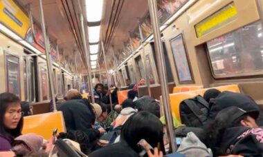 Vídeo mostra homens discutindo momentos antes de tiroteio no metrô de Nova York. Foto: Reprodução Twitter @JoyceMeetsWorld