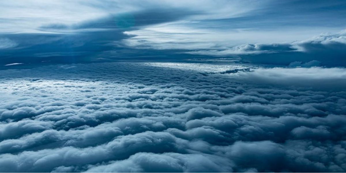 Pilota di aereo condivide foto impressionanti scattate dalla sua cabina di pilotaggio