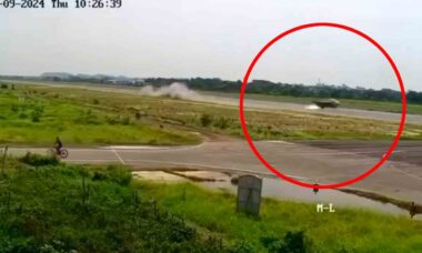 Wideo: Myśliwiec Yak-130 Sił Powietrznych Bangladeszu rozbija się po błędzie pilota w ryzykownym manewrze. Zdjęcie: Twitter @RealAirPower1