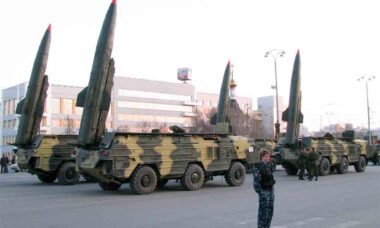 Ukraina näyttää harvinaisen 9M79-ohjuksen käytön Tochka-ohjusjärjestelmälle. Kuva ja video: Reproduktiot telegram / MiliTJournal – Wikimedia