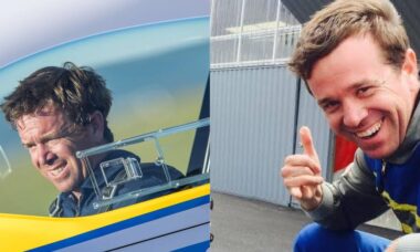 Piloto campeão de acrobacias morre depois de avião colidir com abutre na Espanha