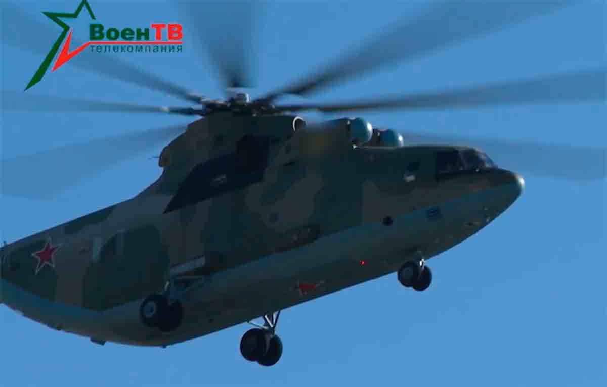 Śmigłowce bojowe Ka-52. Wideo i zdjęcia: Telegram: t.me/voentv_by