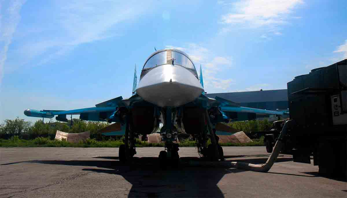 Sukhoi Su-34. Foto e vídeo: Telegram @uac_ru