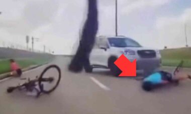 Vídeo assustador: Motorista em fuga atropela dois ciclistas em acidente no Texas