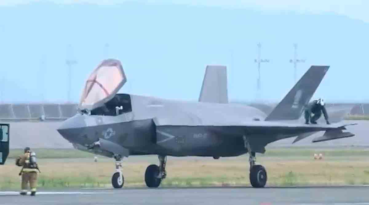 Wideo: Amerykański pilot F-35 pospiesznie opuszcza swój samolot. Zdjęcie i wideo: Twitter @fl360aero