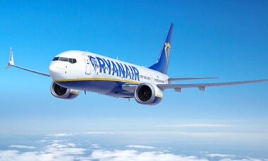 Vídeo tenso: Passageiros testemunham briga violenta em voo da Ryanair