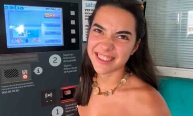 Mulher deixa carro em estacionamento por três dias e valor da conta é assustador. Fotos e vídeo: TikTok @amarmolmc