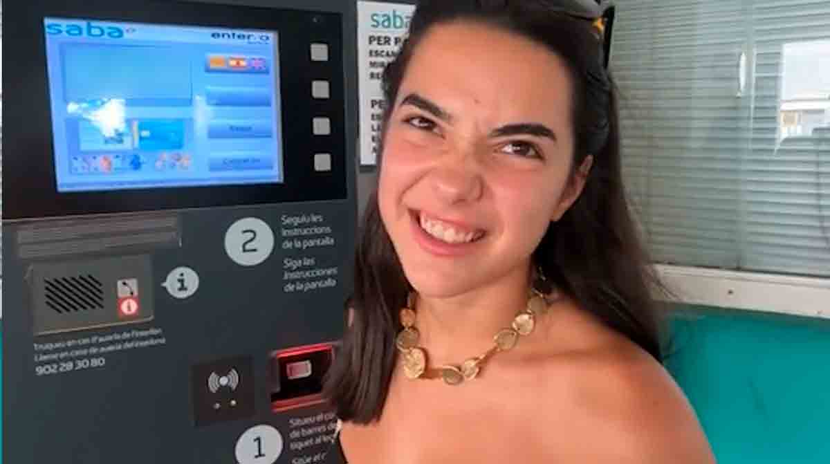 Woman leaves car in parking lot for three days and the bill is frightening. Photos and video: TikTok @amarmolmc