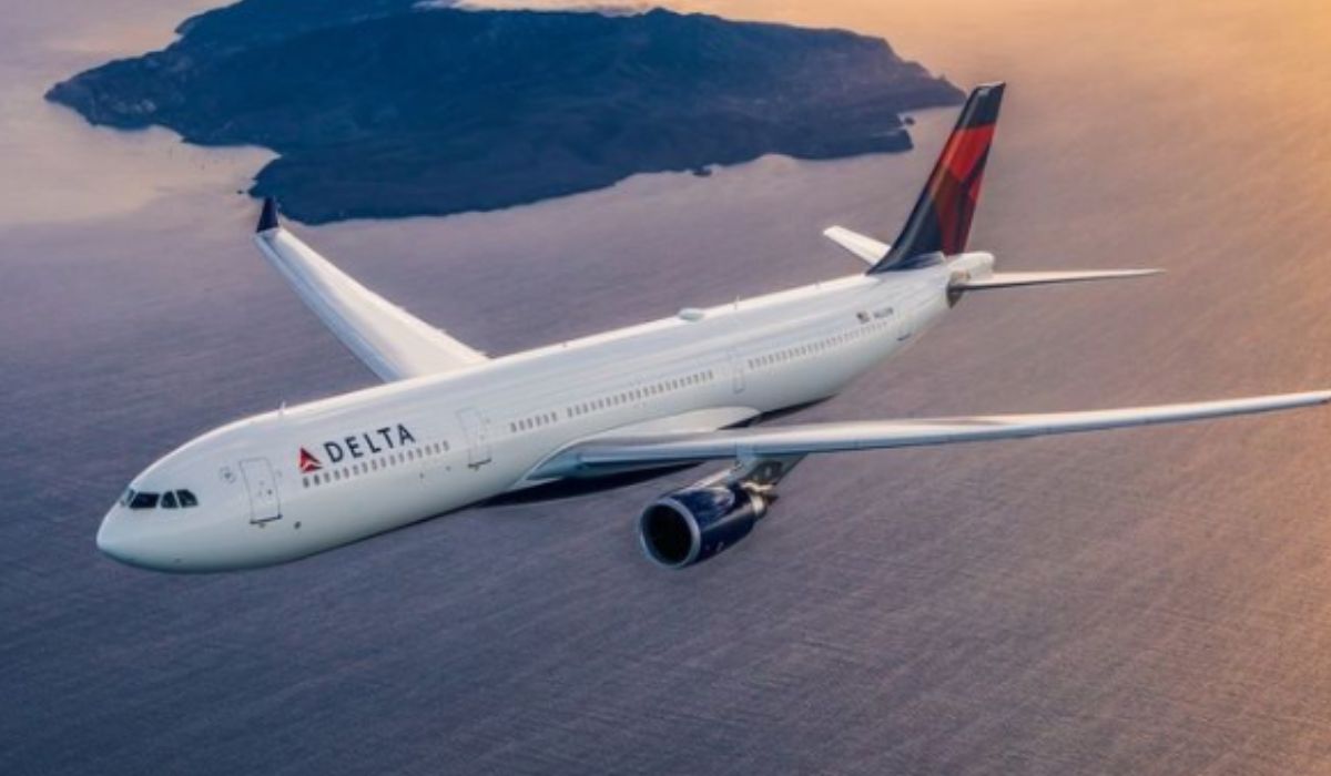 Instagram @delta