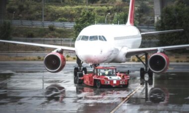 Caixa-preta de helicóptero será importante para descobrir causa do acidente de avião da American Airlines