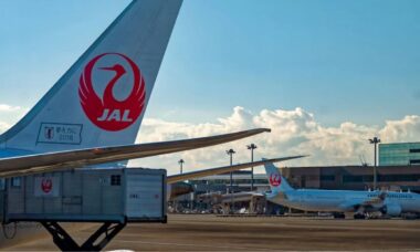 Japan Airlines demite pilotos por se apresentarem bêbados para o trabalho