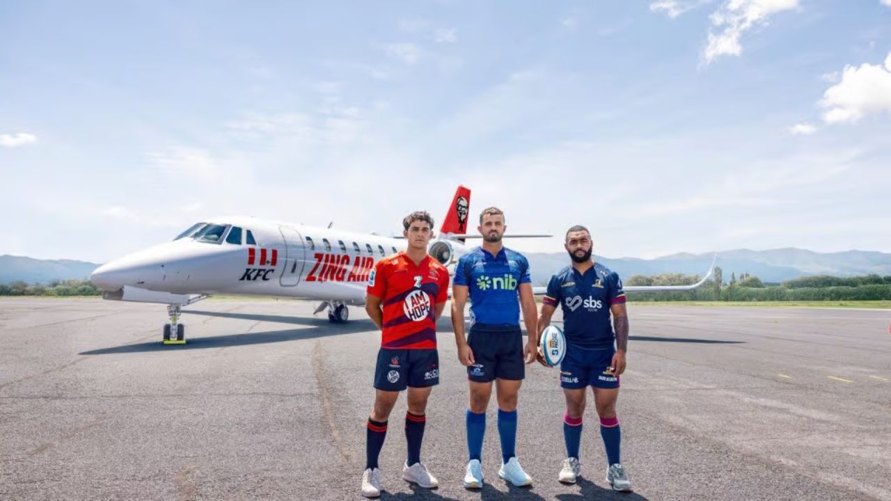 KFC Nova Zelândia lança jato particular para fãs do Super Rugby