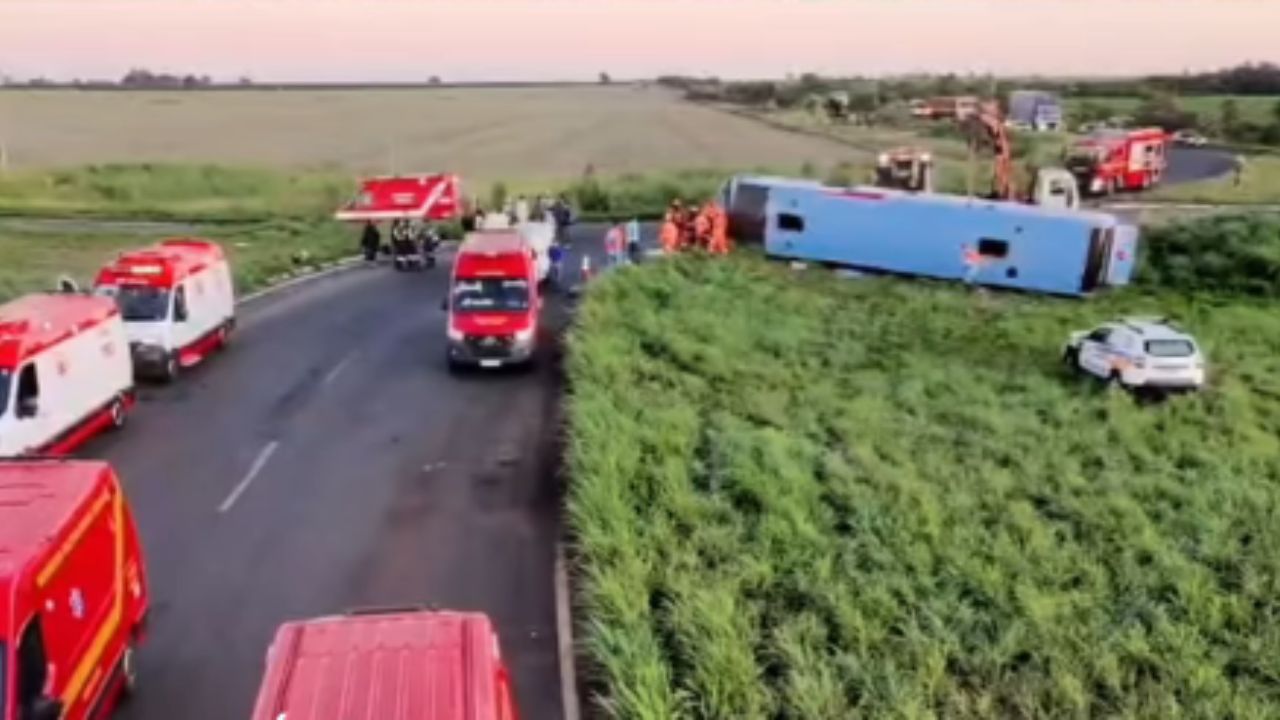 Pregnant woman undergoes emergency C-section and arm amputation after bus accident on Brazilian highway