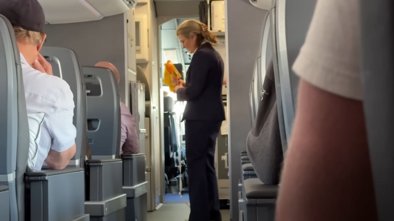 Piloto da American Airlines se recusa a decolar com avião e vídeo viraliza