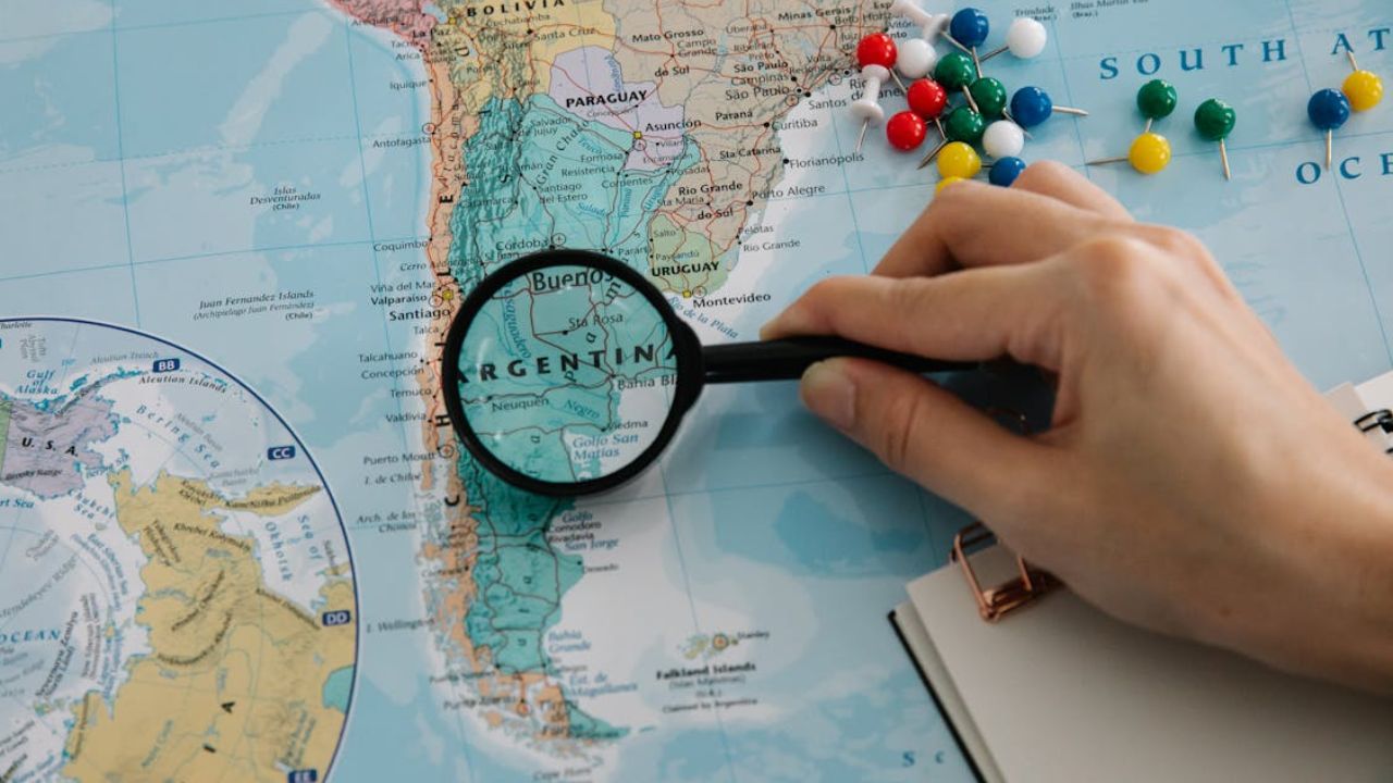 Pesquisador descobre localização de embarcações nazistas na costa da Argentina
