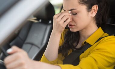 Pesquisadores japoneses descobrem como diminuir o enjoo no carro sem remédio