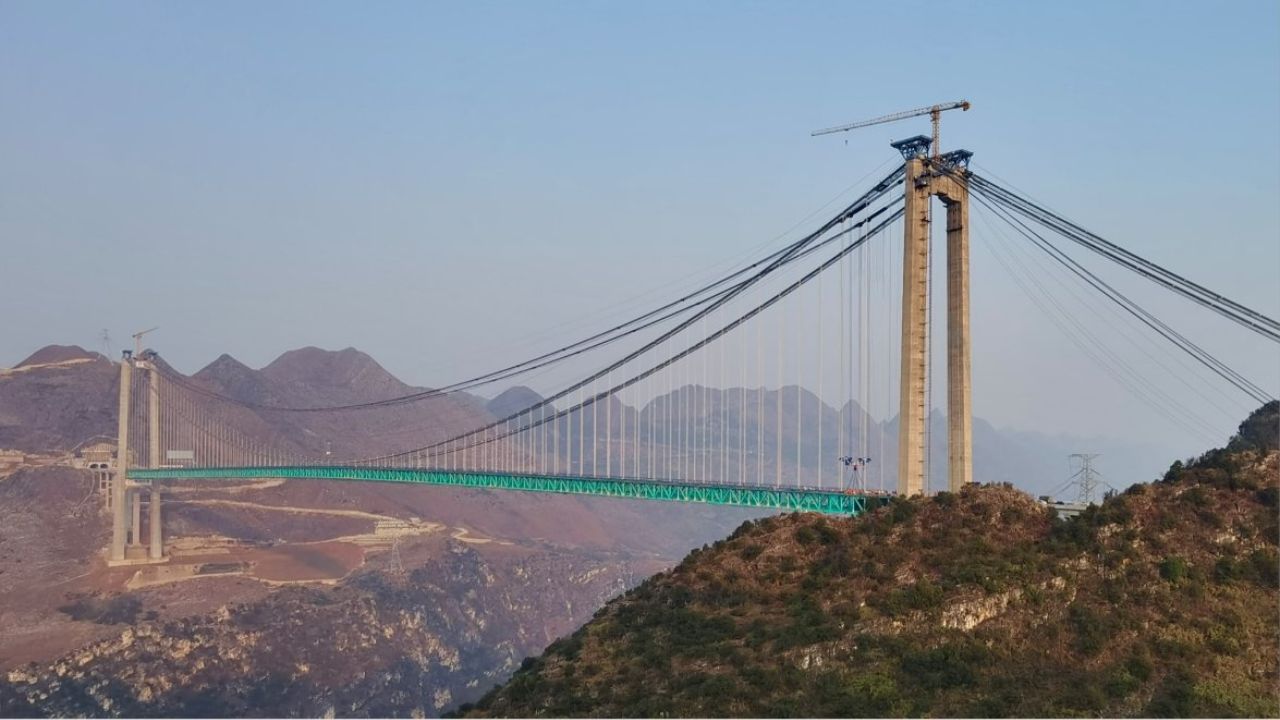 A ponte mais alta do mundo será inaugurada na China ainda em 2025