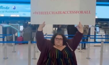 Influenciadora plus size diz que foi discriminada por funcionária de aeroporto que se recusou a empurrar cadeira de rodas