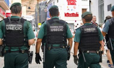 Motorista britânico é preso na Espanha por tentar contrabandear 62,3 kg de resina de cannabis