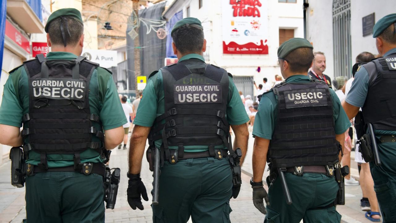 Autista britannico arrestato in Spagna per aver tentato di contrabbandare 62,3 kg di resina di cannabis