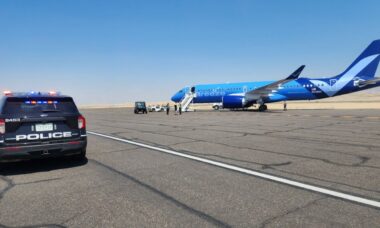 Passageiro da Breeze Airways pode ser multado em até US$ 35 mil por comportamento indisciplinado