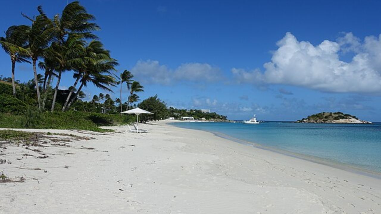 80-jährige Australierin stirbt auf einer verlassenen Insel, nachdem sie von einem Schiff der Coral Expeditions zurückgelassen wurde